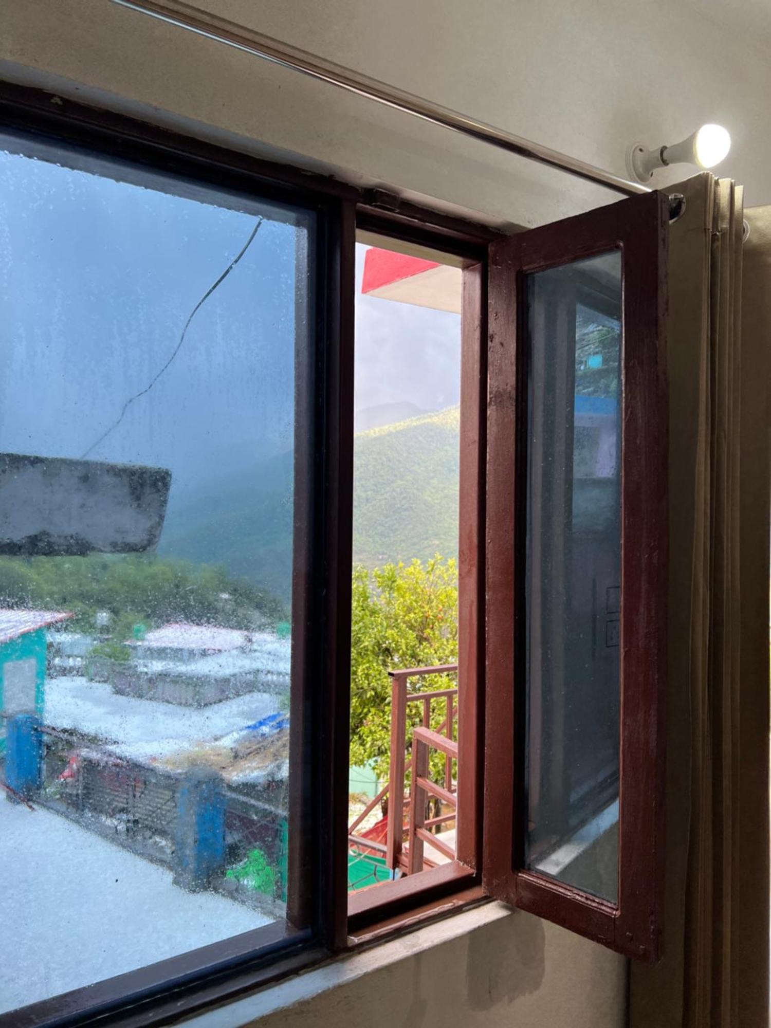 Mayur Homestay Ukhimath ภายนอก รูปภาพ