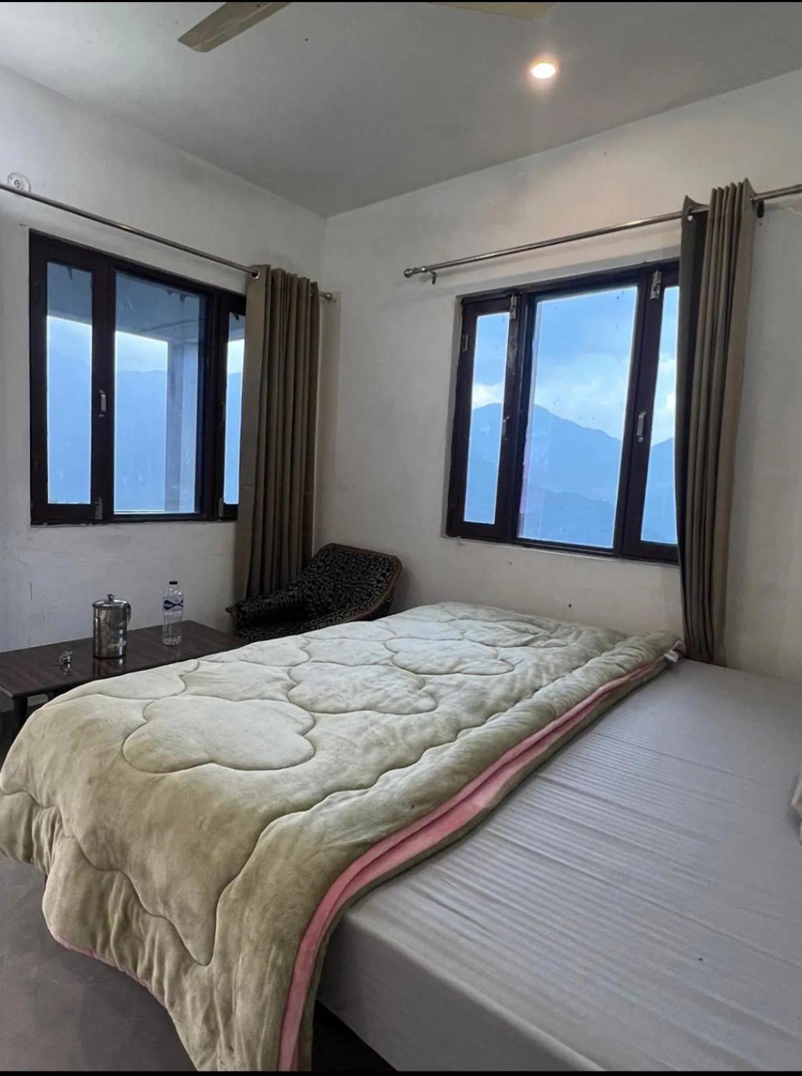 Mayur Homestay Ukhimath ภายนอก รูปภาพ