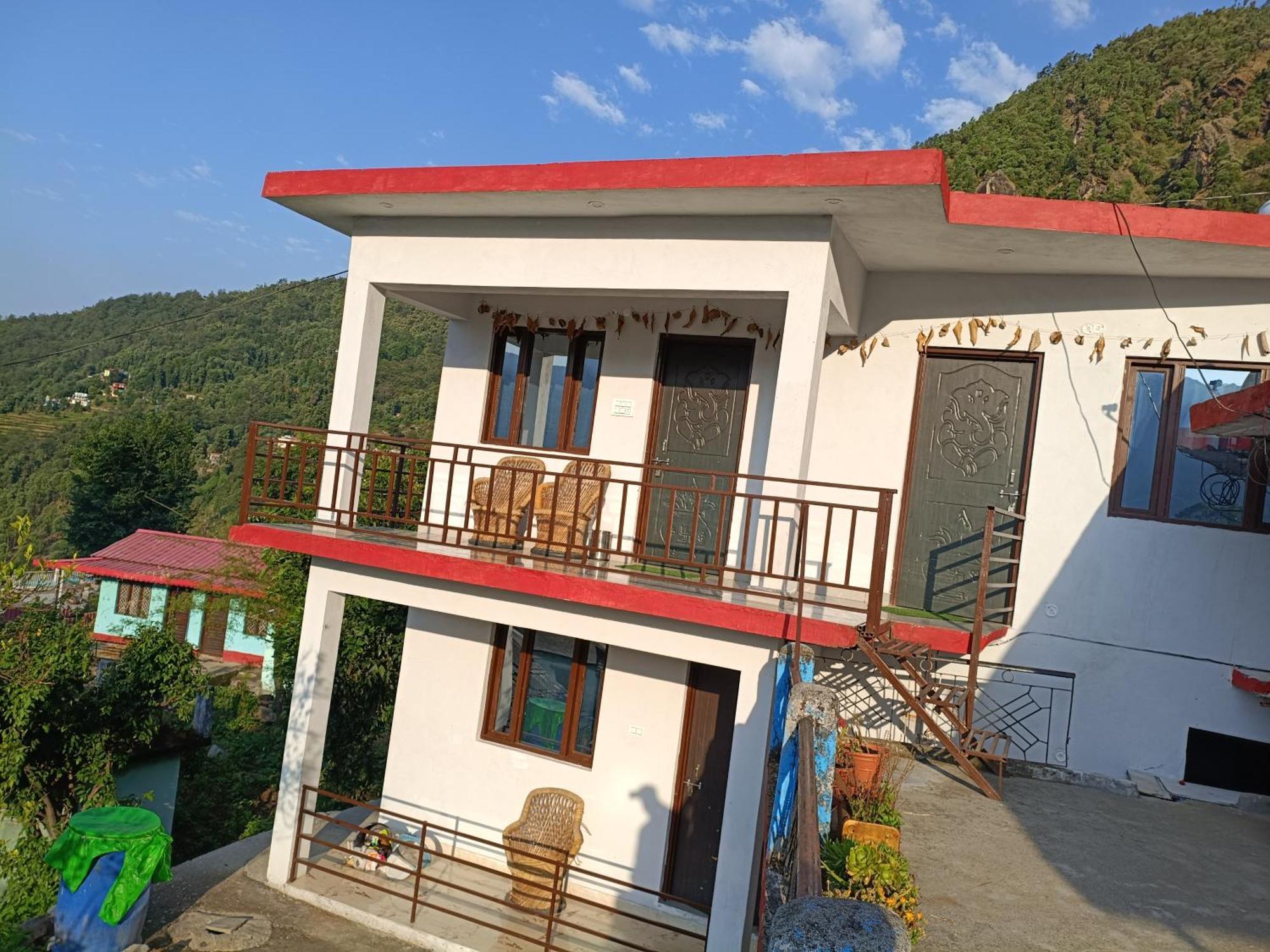 Mayur Homestay Ukhimath ภายนอก รูปภาพ